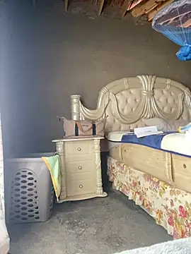 nymphonigh online show from 8, 4, 2026