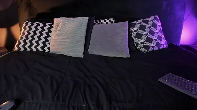 Aylen darkmoor online show from 24, 1, 2025