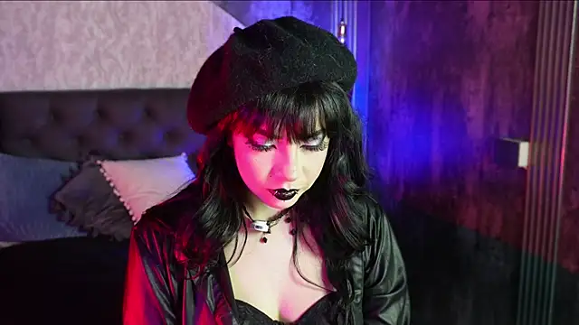Aylen darkmoor online show from 7, 7, 2026
