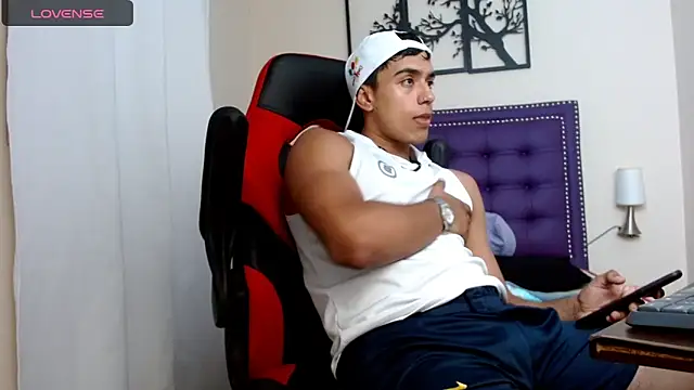 karlgiles  online show from 10, 12, 2024