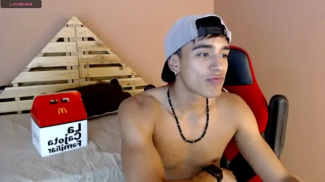 karlgiles  online show from 15, 2, 2025