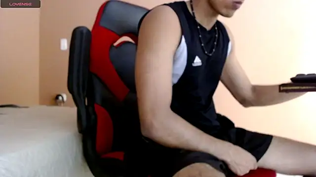 karlgiles  online show from 17, 2, 2025