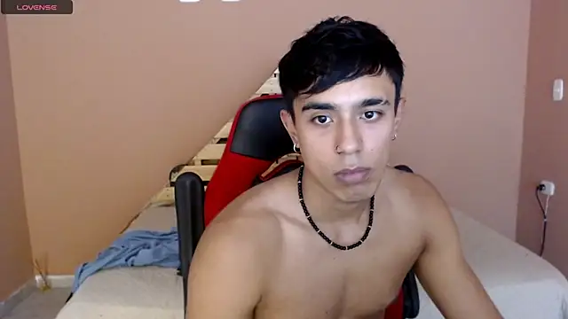 karlgiles  online show from 3, 3, 2025