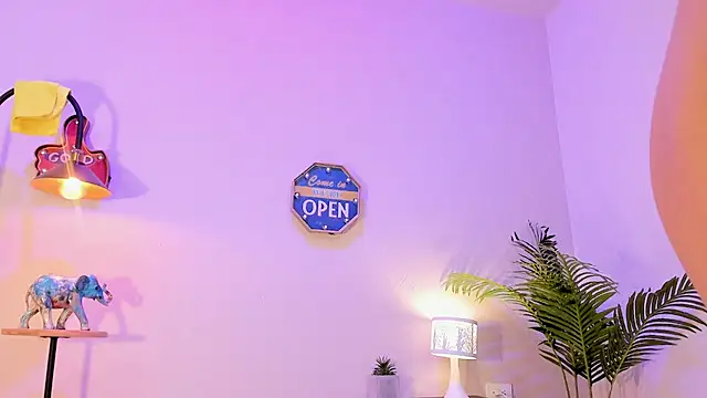 Snapshot of lupeebony chatting on 26, 1, 2025 lupeebony online show from 26, 1, 2025