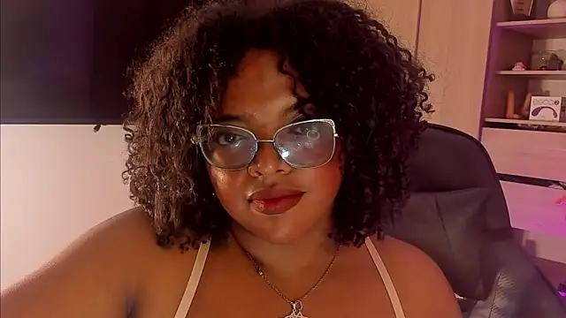 Snapshot of conielaurenth chatting on 3, 8, 2026 conielaurenth online show from 3, 8, 2026