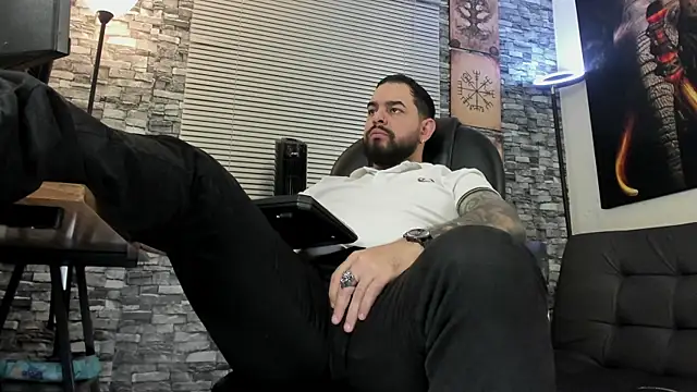 Snapshot of Ethan_Castellano chatting on 20, 6, 2026 Ethan Castellano online show from 20, 6, 2026