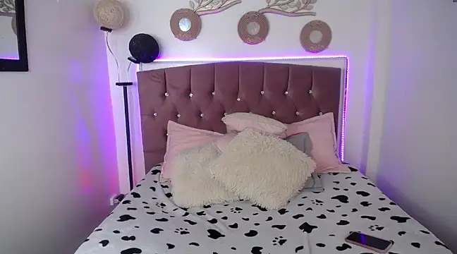 Snapshot of MIA_YOURHOTTIE chatting on 28, 2, 2025 MIA YOURHOTTIE online show from 28, 2, 2025