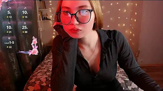 Snapshot of Miya_Mark chatting on 23, 1, 2025 Miya Mark online show from 23, 1, 2025