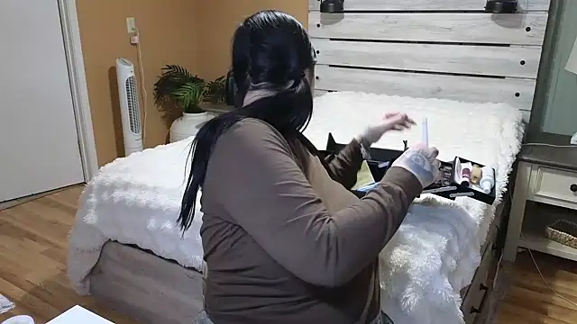 Snapshot of TexasTattooedHouseWife chatting on 3, 2, 2026 TexasTattooedHouseWife online show from 3, 2, 2026