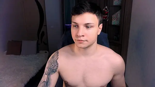 handsome guy01 online show from 15, 12, 2024