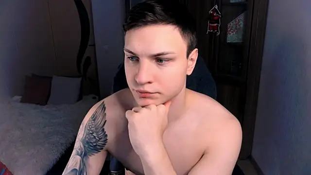 handsome guy01 online show from 17, 12, 2024