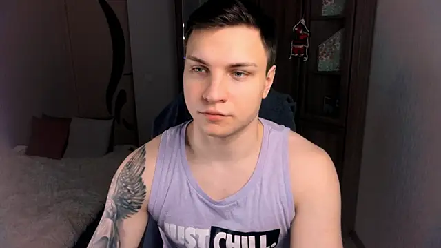 handsome guy01 online show from 18, 12, 2024