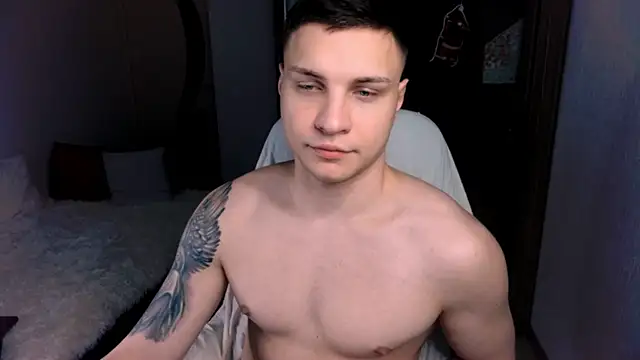 handsome guy01 online show from 26, 12, 2024