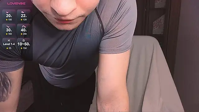 handsome guy01 online show from 14, 2, 2025