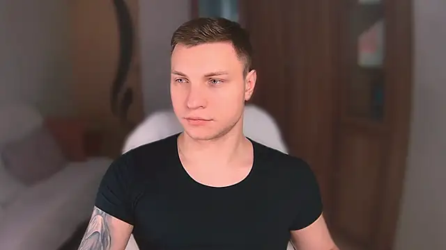 handsome guy01 online show from 19, 2, 2025