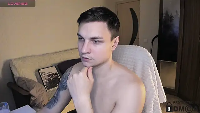 handsome guy01 online show from 16, 10, 2025