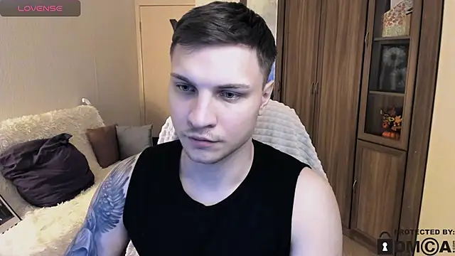 handsome guy01 online show from 27, 10, 2025