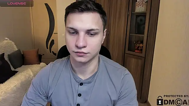 handsome guy01 online show from 24, 11, 2025