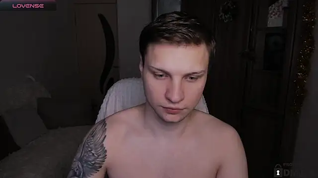 handsome guy01 online show from 22, 12, 2025