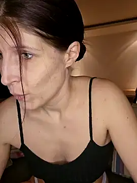 Lenchen  online show from 13, 2, 2025