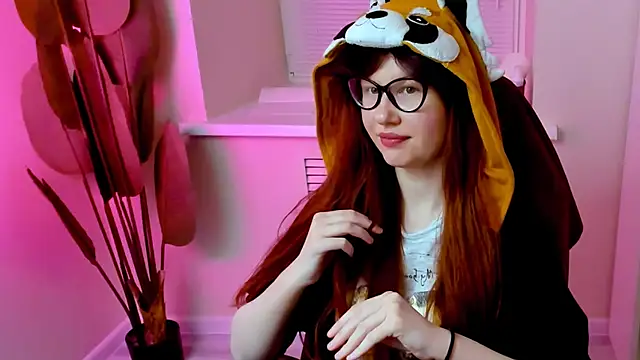 CarolGiggly online show from 7, 10, 2025