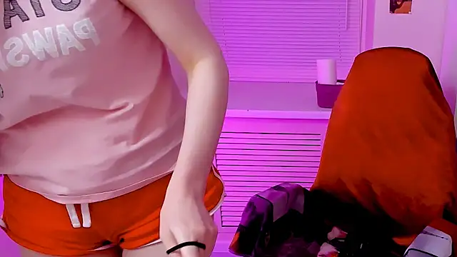 CarolGiggly online show from 23, 10, 2025