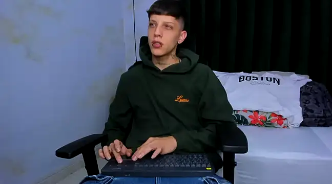 Snapshot of Adam_hard_ chatting on 15, 1, 2025 Adam hard  online show from 15, 1, 2025