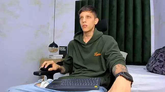 Snapshot of Adam_hard_ chatting on 24, 2, 2025 Adam hard  online show from 24, 2, 2025