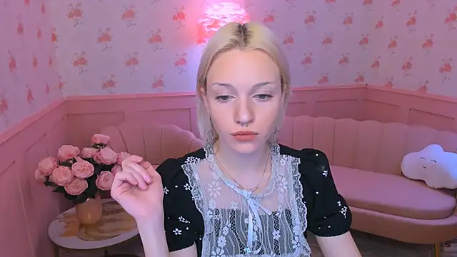 VelvetVixen155 online show from 7, 12, 2024