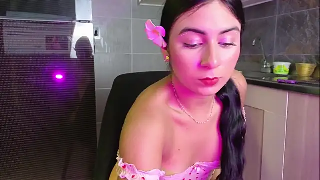 Snapshot of GABYTAYLOR_ chatting on 2, 10, 2025 GABYTAYLOR  online show from 2, 10, 2025