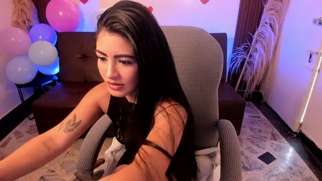 lunaalynch online show from 9, 4, 2026