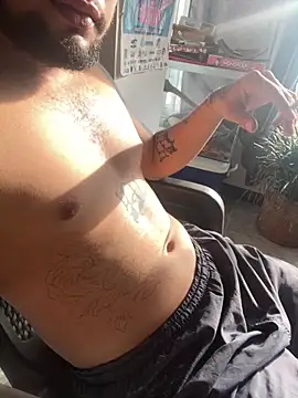 Snapshot of MrSoulMommy chatting on 8, 11, 2025 MrSoulMommy online show from 8, 11, 2025