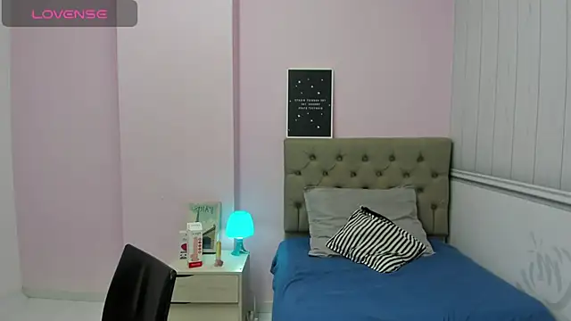 Snapshot of lauren_rios7 chatting on 13, 1, 2025 lauren rios7 online show from 13, 1, 2025