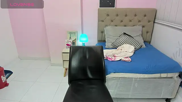 Snapshot of lauren_rios7 chatting on 14, 1, 2025 lauren rios7 online show from 14, 1, 2025