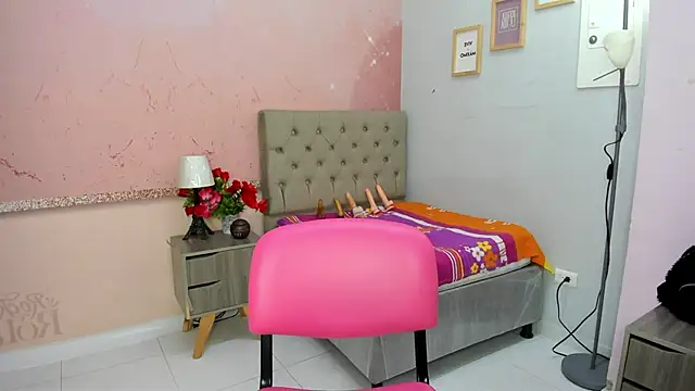 Snapshot of lauren_rios7 chatting on 19, 10, 2025 lauren rios7 online show from 19, 10, 2025