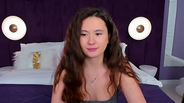 milaleoneli online show from 16, 2, 2025