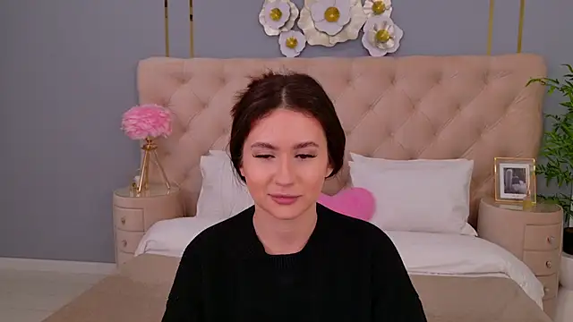 milaleoneli online show from 1, 3, 2025