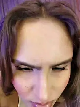 Aliison Smith online show from 28, 1, 2025