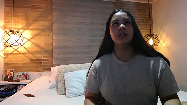 Scarlett Jazmin online show from 5, 12, 2025