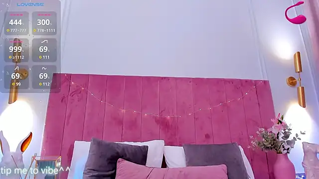 Mayzzie online show from 13, 3, 2025