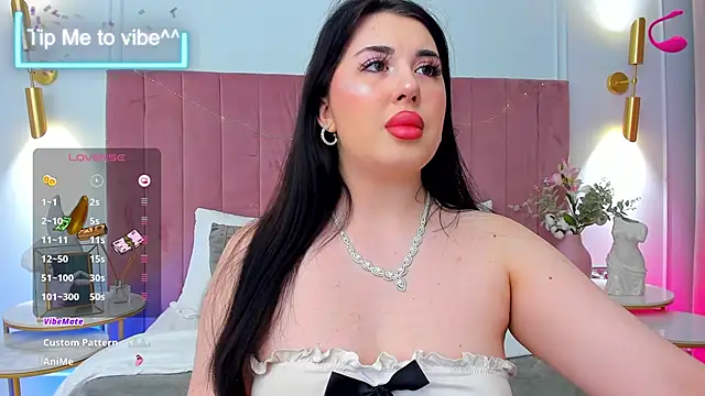 Mayzzie online show from 11, 9, 2025