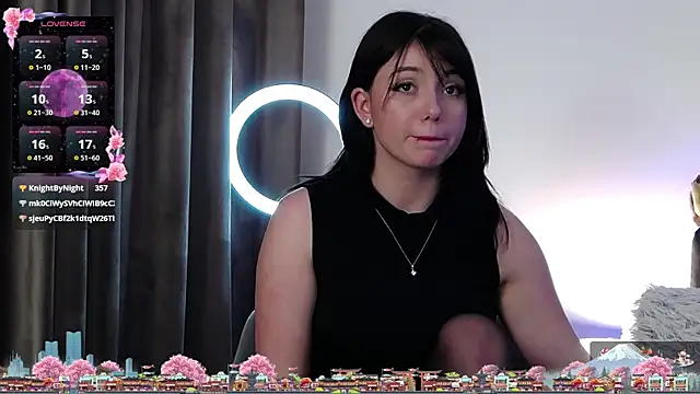 AveryWillow online show from 12, 3, 2025