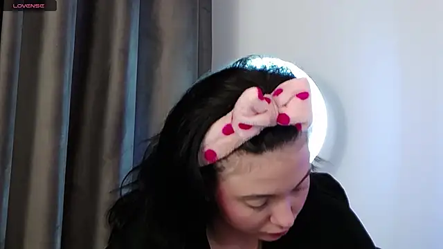 AveryWillow online show from 22, 3, 2025