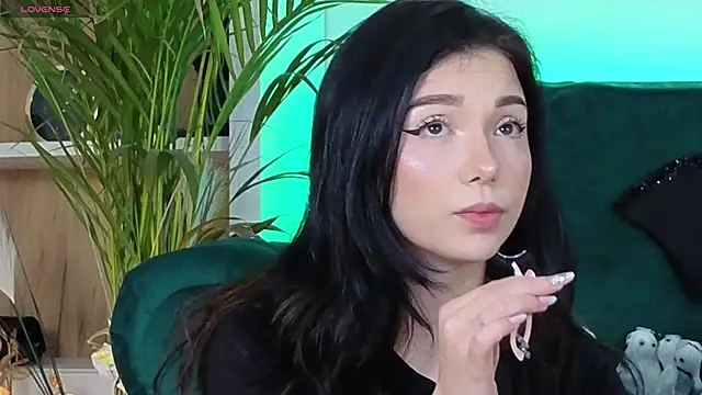 AveryWillow online show from 2, 11, 2025