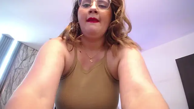 MartinaGuzmann online show from 2, 3, 2025