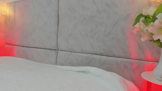 naomiii   online show from 31, 3, 2026