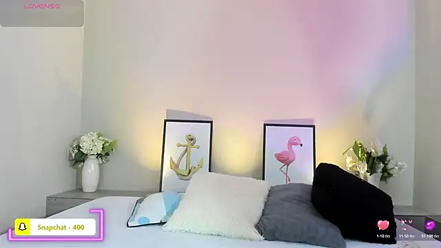 naomiii   online show from 16, 4, 2026