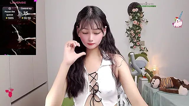 Snapshot of Xiaomi-Angela chatting on 4, 3, 2025 Xiaomi-Angela online show from 4, 3, 2025