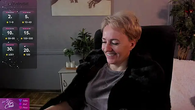 Nika Smit online show from 15, 12, 2024