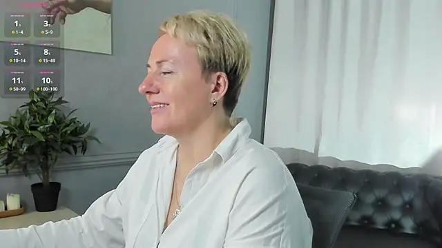 Nika Smit online show from 12, 9, 2025